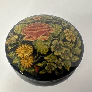 Russian Hand Painted Lacquer Lotus Flowers Trinket Round Wooden Black & Red
